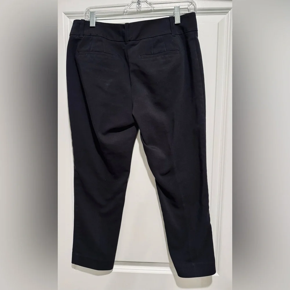 White House Black Market Ankle‎ Length Black Pants